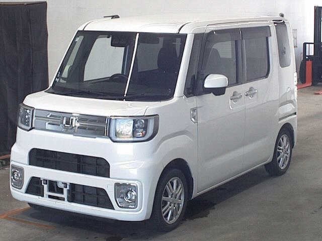 Daihatsu WAKE 2018 8464592-4