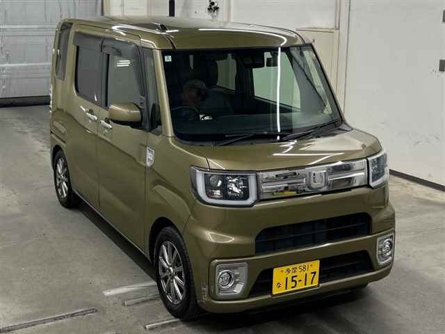 Daihatsu WAKE 2020 8464600-0
