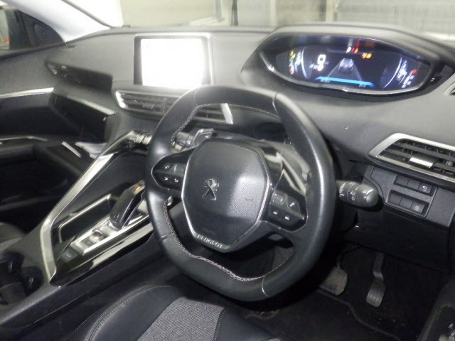 Peugeot 3008 2017 8469700-3