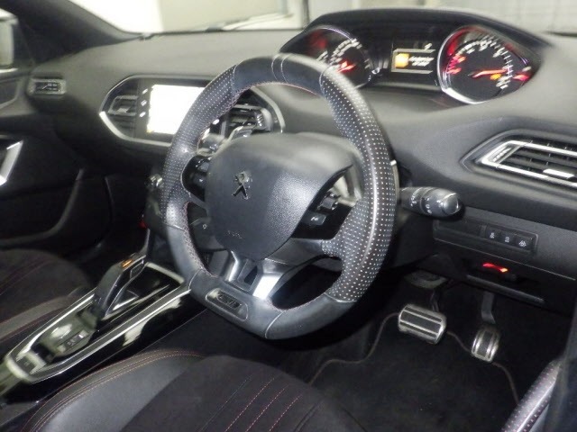 Peugeot 308 2018 8469415-3