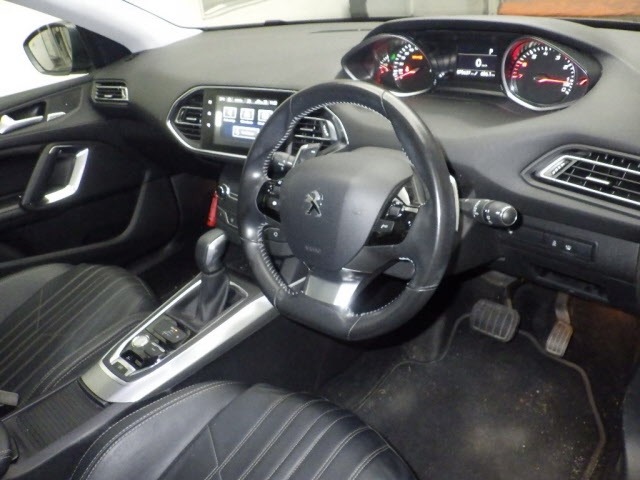Peugeot 308 2015 8469416-3