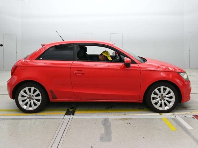 Audi A1 2011 8465983-3