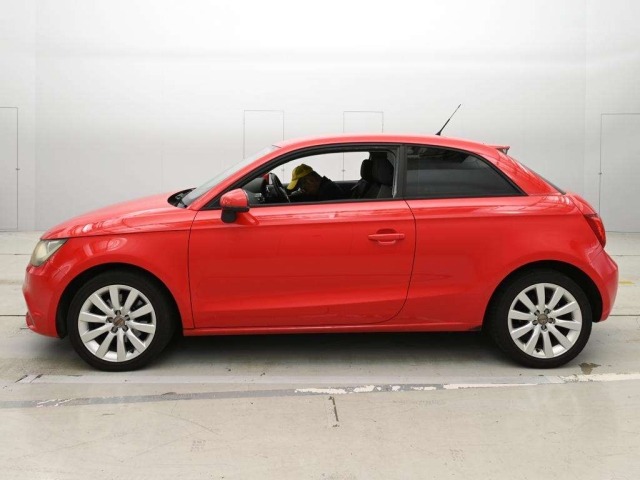 Audi A1 2011 8465983-4