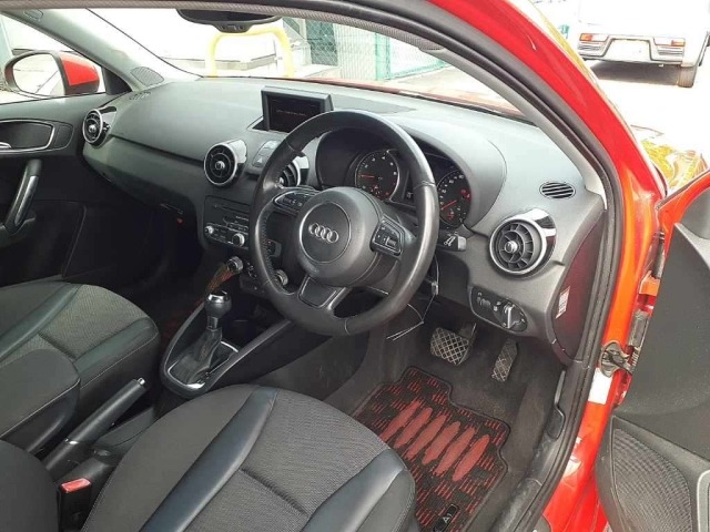 Audi A1 2011 8465983-9
