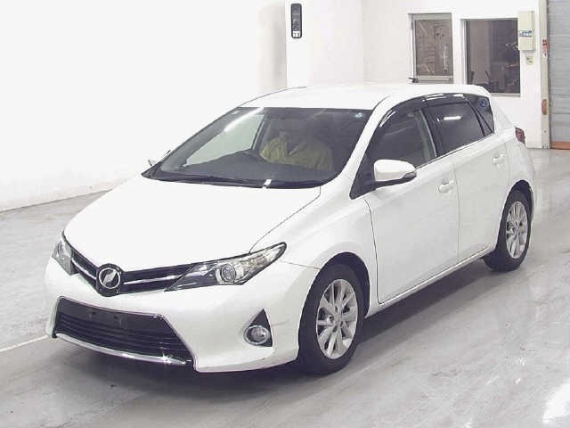 Toyota AURIS 2013 8474009-4