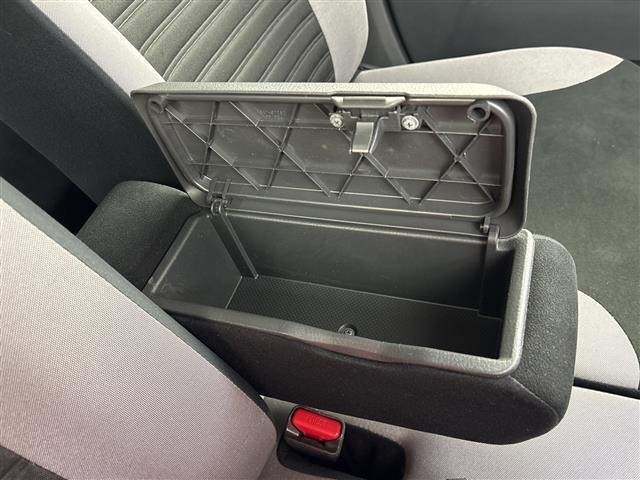 Daihatsu CAST 2016 8476812-11