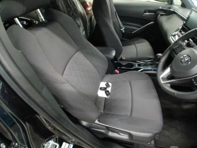 Toyota COROLLA CROSS 2023 8476576-10