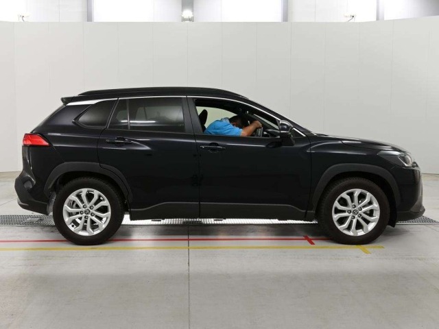 Toyota COROLLA CROSS 2023 8476576-3
