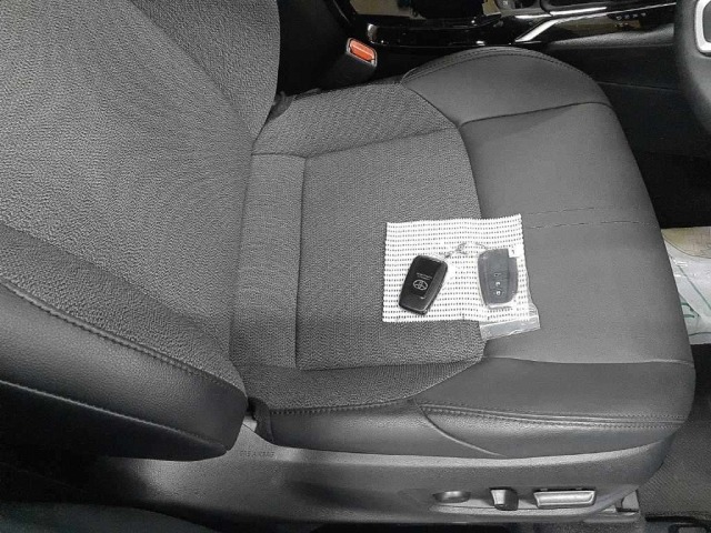 Toyota COROLLA CROSS 2023 8476589-10
