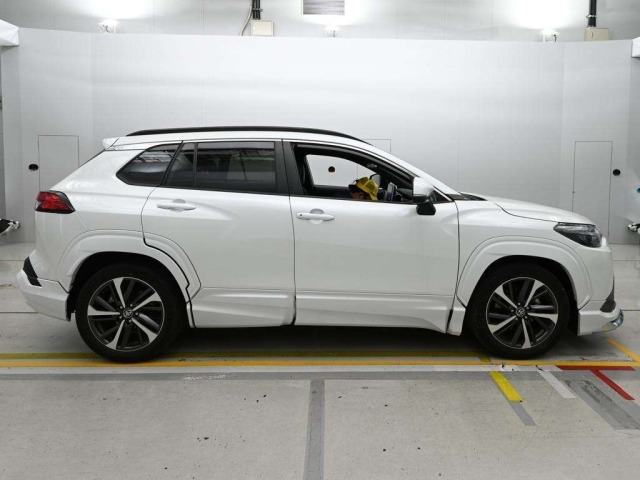 Toyota COROLLA CROSS 2023 8476592-3