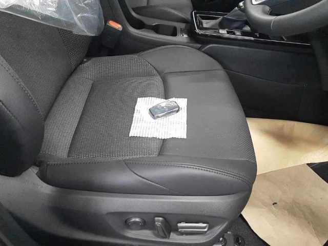 Toyota COROLLA CROSS 2026 8476606-10
