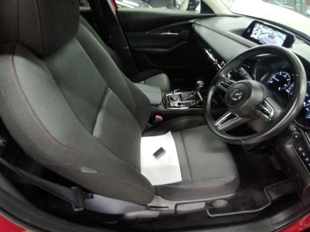 Mazda CX-30 2022 8471294-10