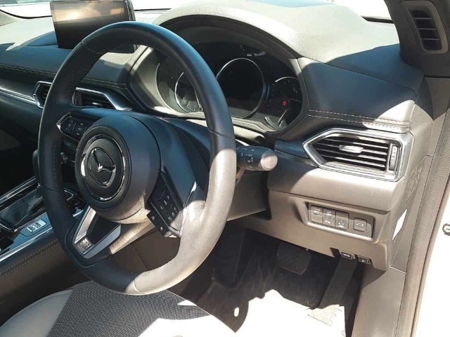 Mazda CX-8 2023 8477357-9