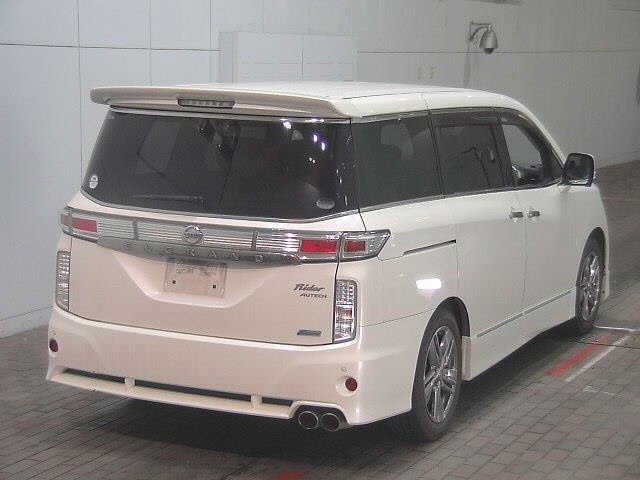 Nissan ELGRAND 2012 8478374-5
