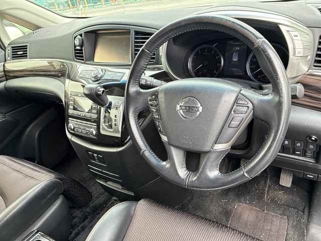 Nissan ELGRAND 2014 8478375-3