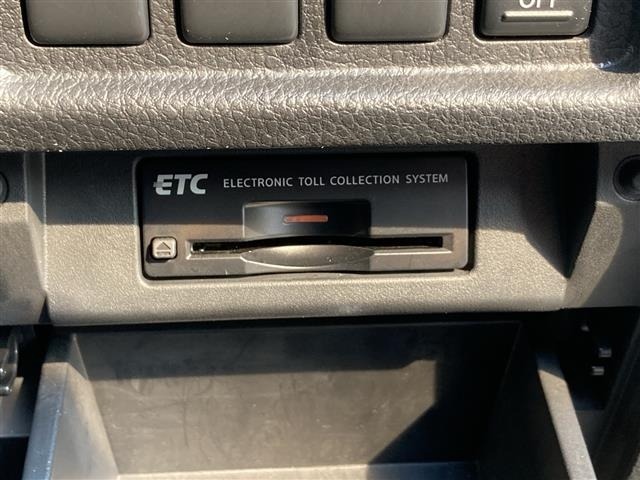 Nissan ELGRAND 2018 8478498-11