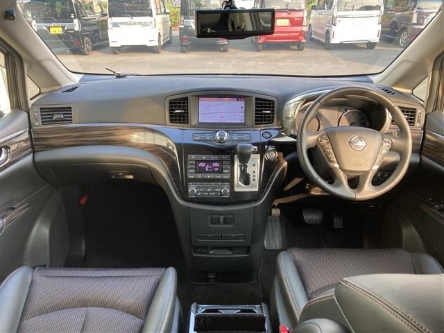 Nissan ELGRAND 2018 8478498-14