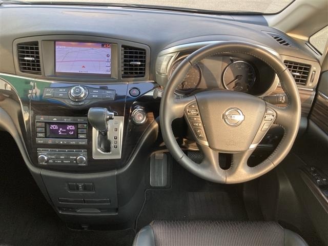 Nissan ELGRAND 2018 8478498-15