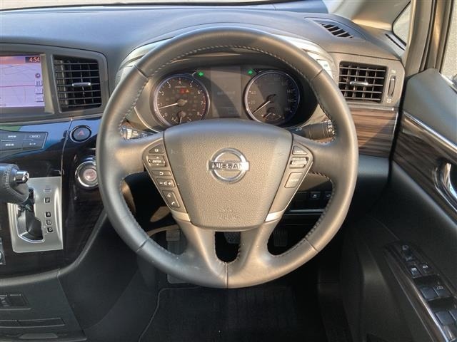 Nissan ELGRAND 2018 8478498-16