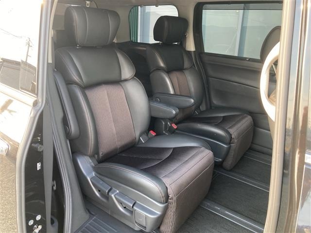 Nissan ELGRAND 2018 8478498-2