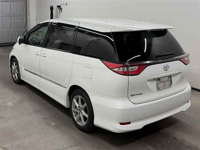 Toyota ESTIMA 2019 8464882-1