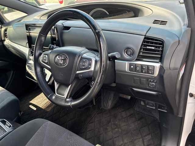 Toyota ESTIMA 2019 8464882-3
