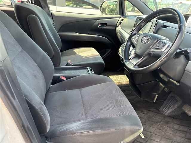 Toyota ESTIMA 2019 8464882-7