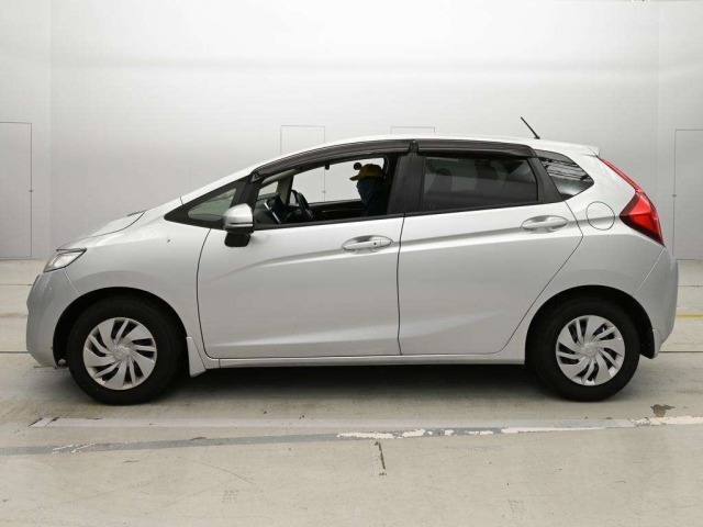 Honda FIT 2016 8474658-4