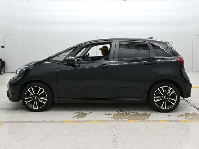 Honda FIT 2023 8474660-4
