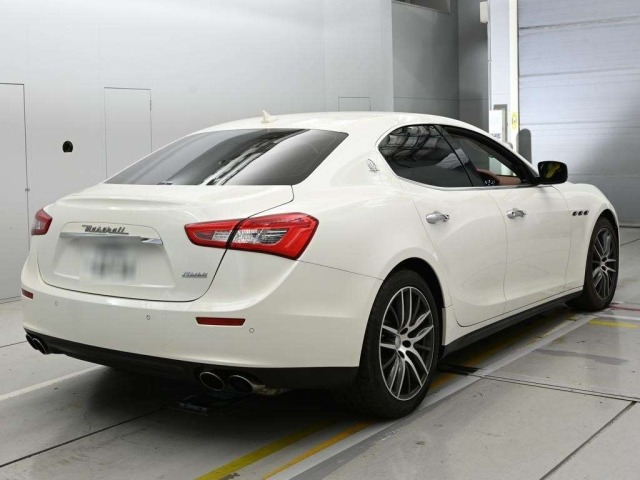 Maserati GHIBLI 2015 8473087-1