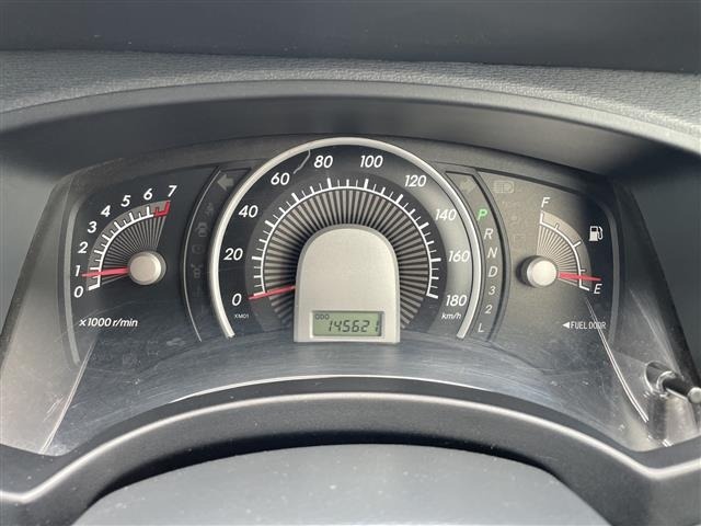 Toyota ISIS 2006 8469394-11