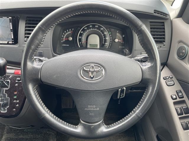 Toyota ISIS 2006 8469394-17