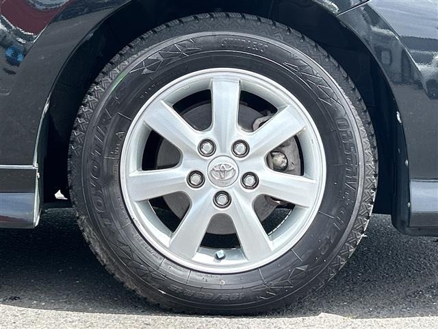 Toyota ISIS 2008 8469398-9