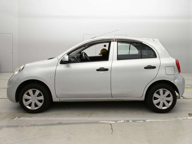 Nissan MARCH 2013 8466286-4