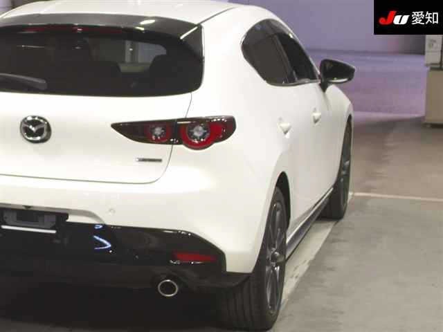 Mazda MAZDA3 2022 8478840-8