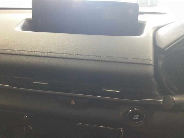 Mazda MX-30 2022 8472300-12