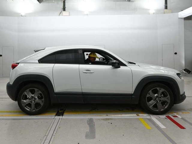 Mazda MX-30 2022 8472300-3