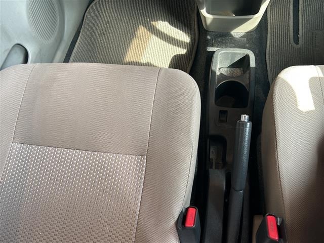 Toyota PIXIS EPOCH 2013 8474501-7