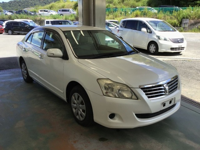 Toyota PREMIO 2011 8471389-3