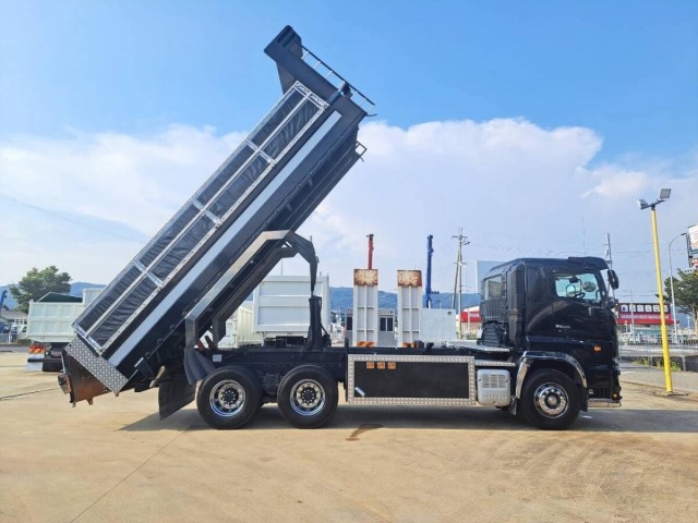 Hino PROFIA 2024 8476301-13