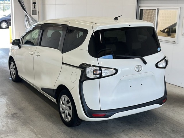 Toyota SIENTA 2017 8473895-5