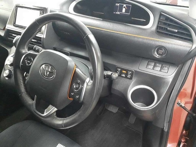 Toyota SIENTA 2017 8473936-9