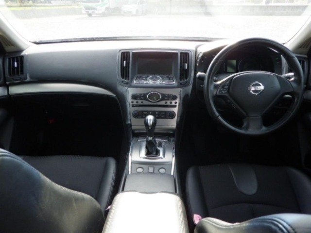 Nissan SKYLINE 2010 8478363-3