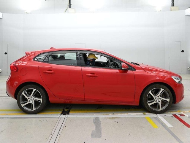 Volvo V40 2017 8465242-3
