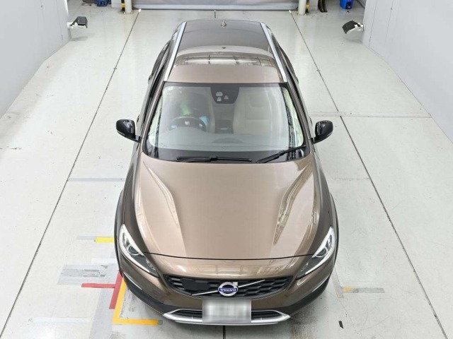 Volvo V60 2017 8466744-7