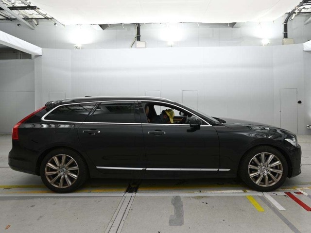 Volvo V90 2019 8478346-3