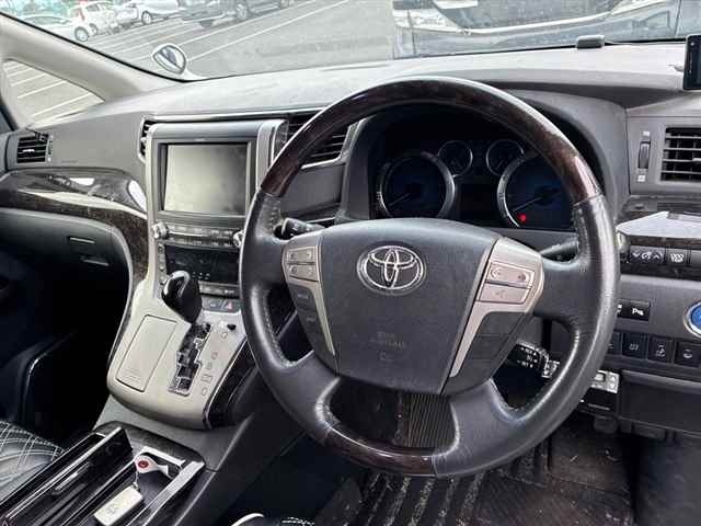 Toyota VELLFIRE 2012 8475358-3