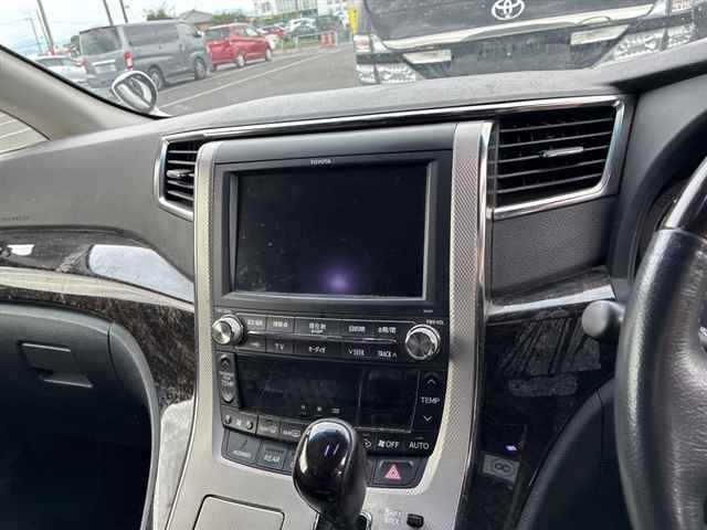 Toyota VELLFIRE 2012 8475358-6