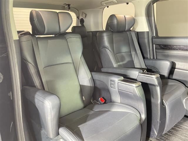 Toyota VELLFIRE 2018 8475855-2