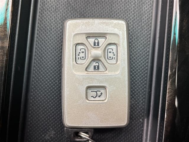 Toyota VELLFIRE 2013 8475908-5